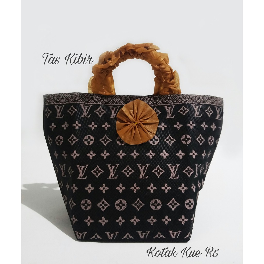 

Tas Hajatan R5 Kotak Kue