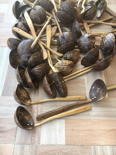 Irus kayu batok kelapa centong batok kelapa tempurung kelapa klasik