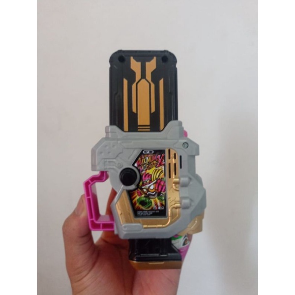 DX Maximum Mighty X Gashat Kamen Rider Ex Aid