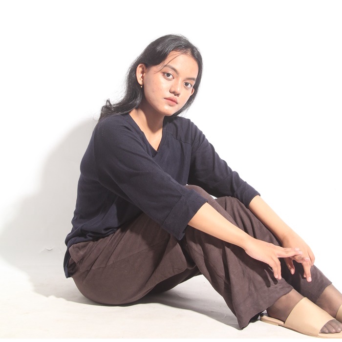 ONE SET/ SETELAN BAJU/CELANA/CELANA UNIQLO/TAG/LABEL UNIQLO