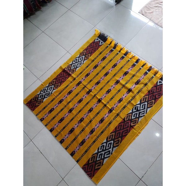 TENUN BLANKET TORAJA Tenun Blanket Nusantara Batik  Tenun Troso Warna Kuning