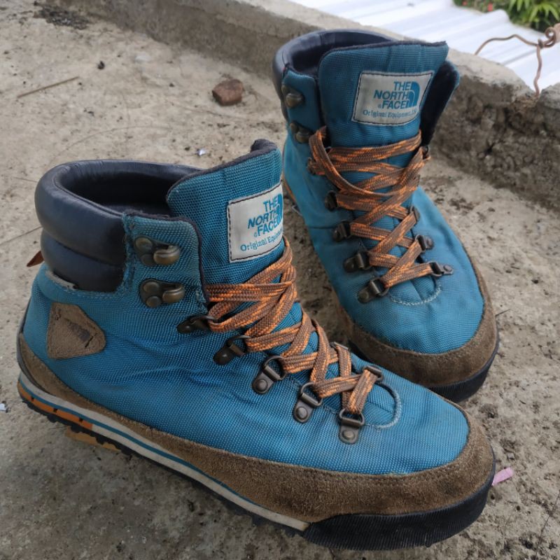 sepatu gunung the north face berkeley Hydroseal tnf