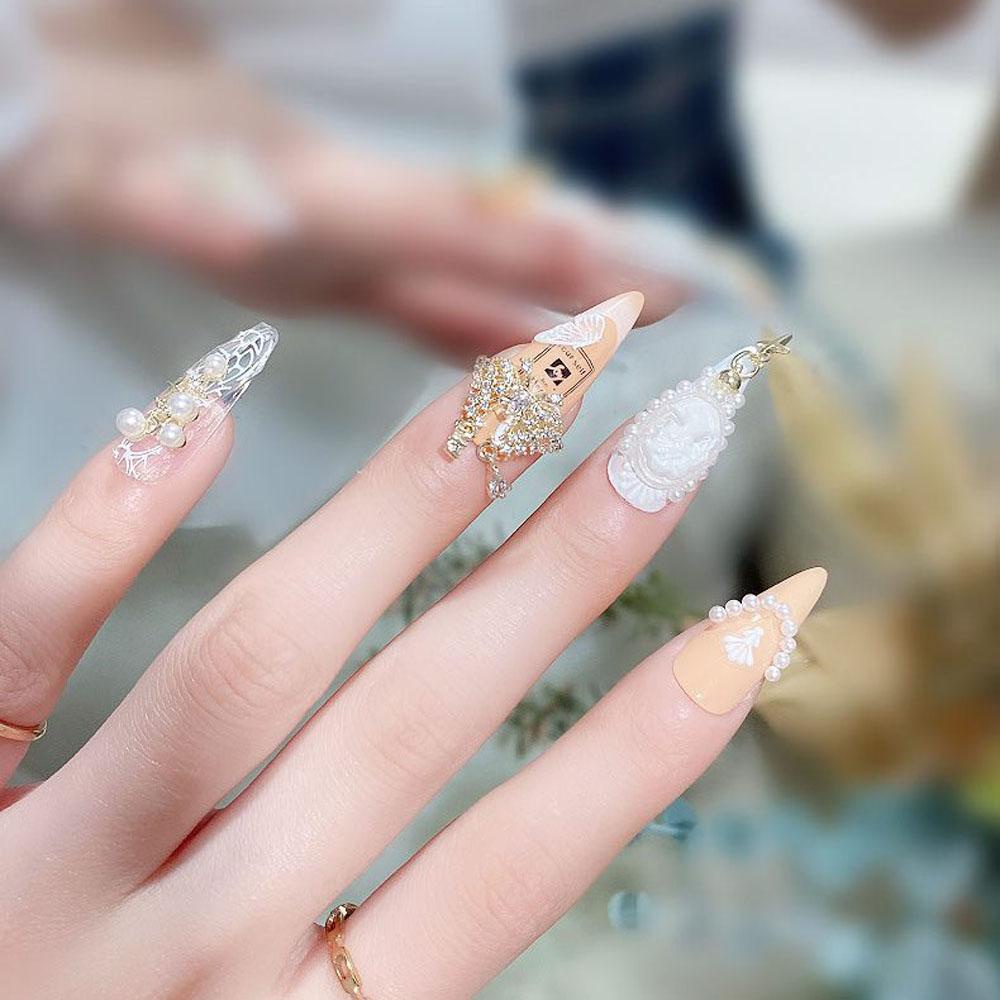 AUGUSTINA Agustina Kupu-Kupu Kuku Berlian Imitasi Mewah Manikur Aksesoris Alloy Rantai Mutiara Liontin 3D Hiasan Kuku