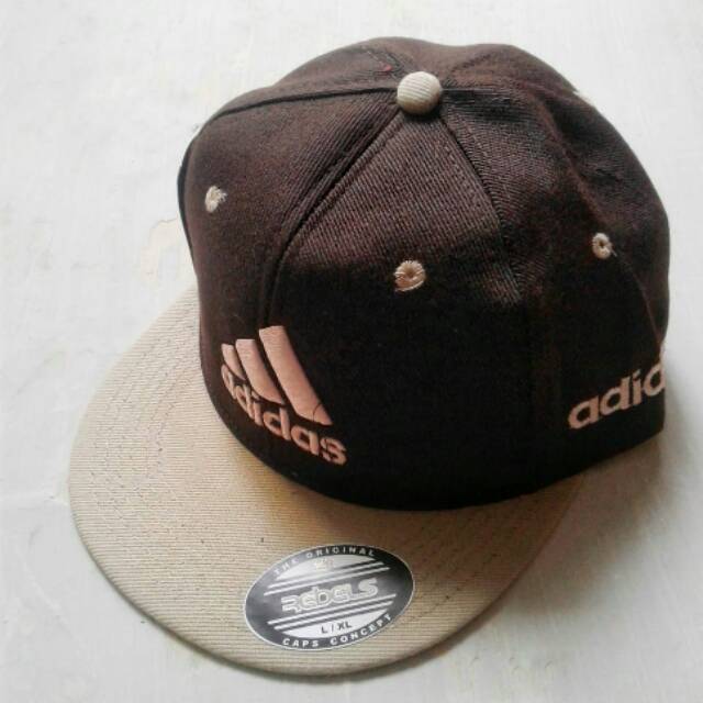 Topi snapback adidas coklat krem