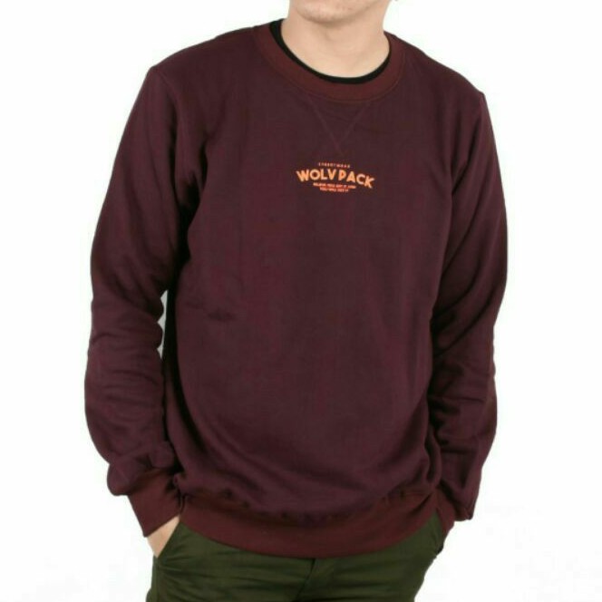 Jaket Crewneck Wolvpack Maroon Jaket Wolv Pria