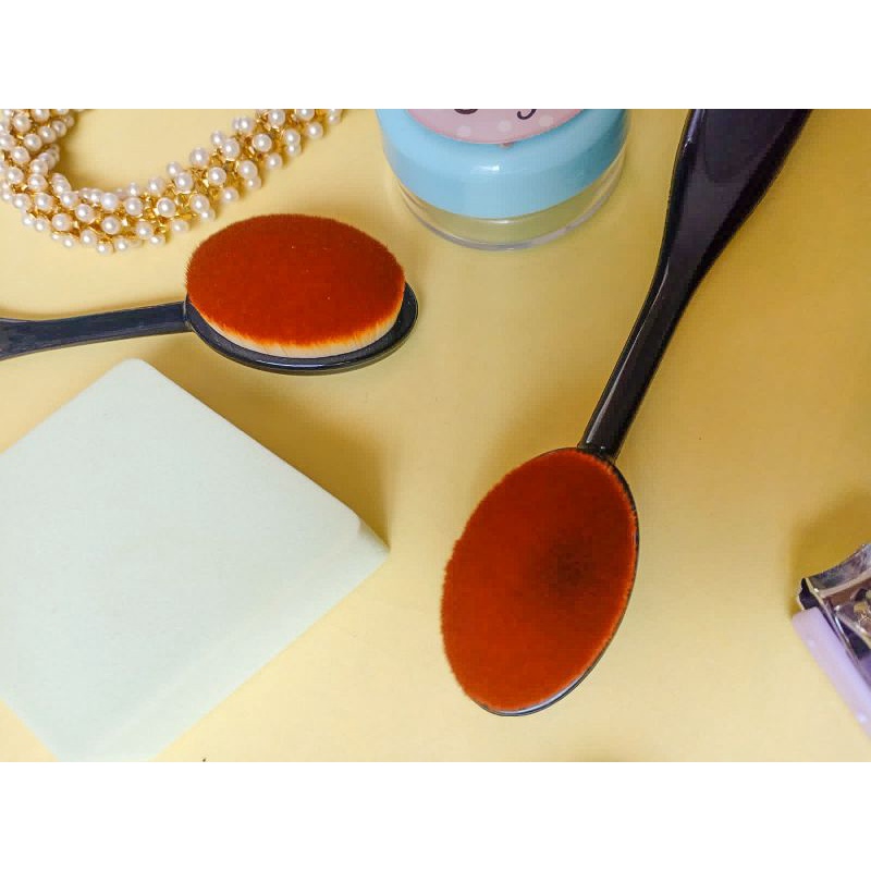 Kuas Foundation / Kuas Foundation Murah / Alat Make Up / Perlengkapan Make Up