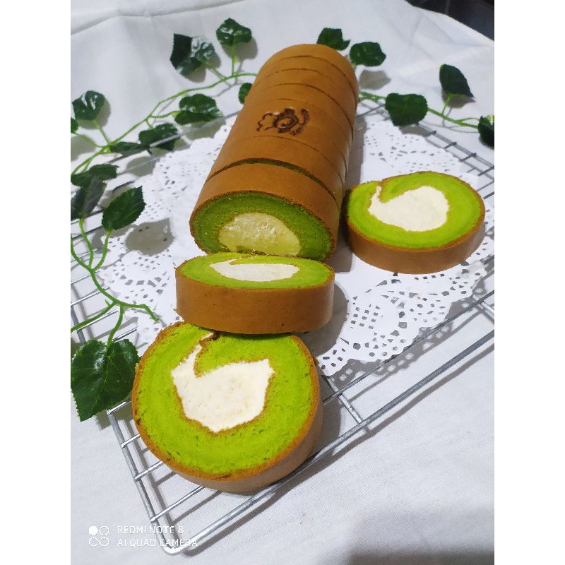 

Roll Cake Pandan Cheese