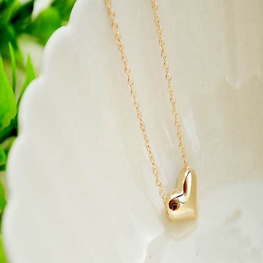 New design Simple necklace Fashion jewelry women short accessories Elegant Lovely Gold Heart Shaped pendant  girl gift