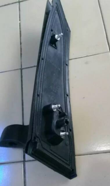 KAKI SPION DUDUKAN SPION TOYOTA INNOVA 2004- 2016 KEBAWAH