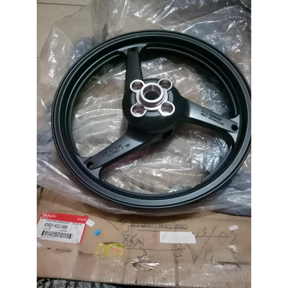 velg tiger revo belakang original - 42601KCJ980