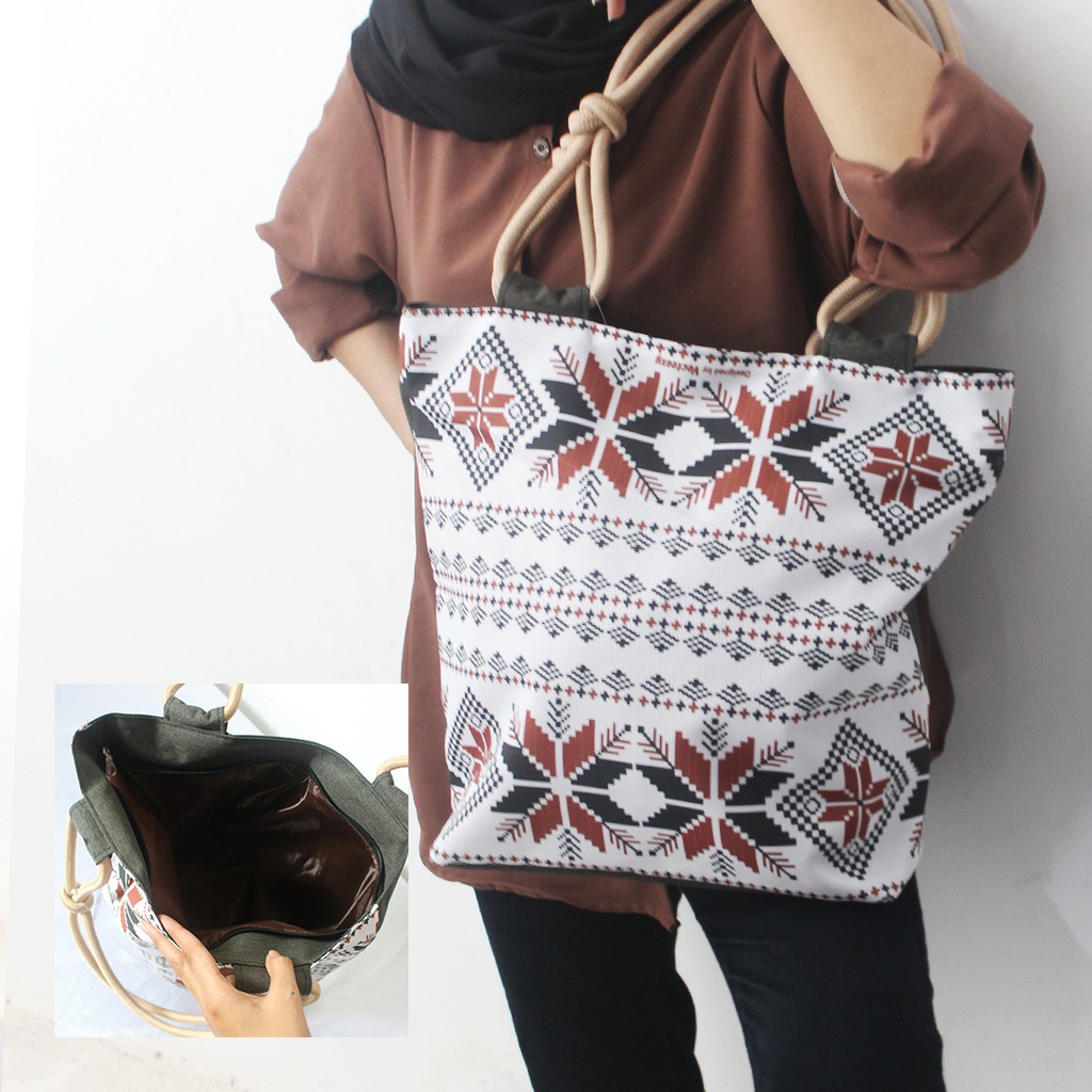 Totebag Wanita Kanvas Resleting Tali Sumbu Furing Motif Etnik