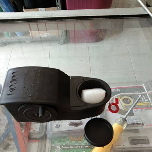 

Sipat tukang plastik + busa + tali tinta cair hitam kecil