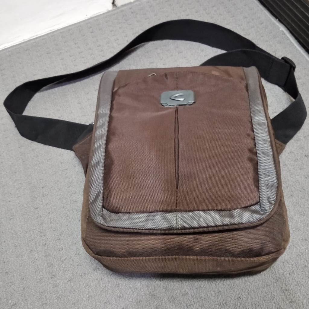 Tas selempang camel active original preloved