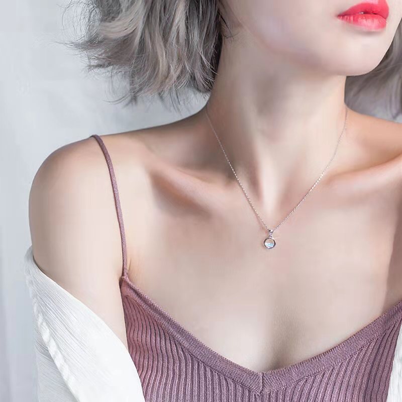 One Wang Qingquan Kalung Rantai Gaya Korea Liontin Hati + Bulan + Bintang + Hollow Untuk Perhiasan Wanita