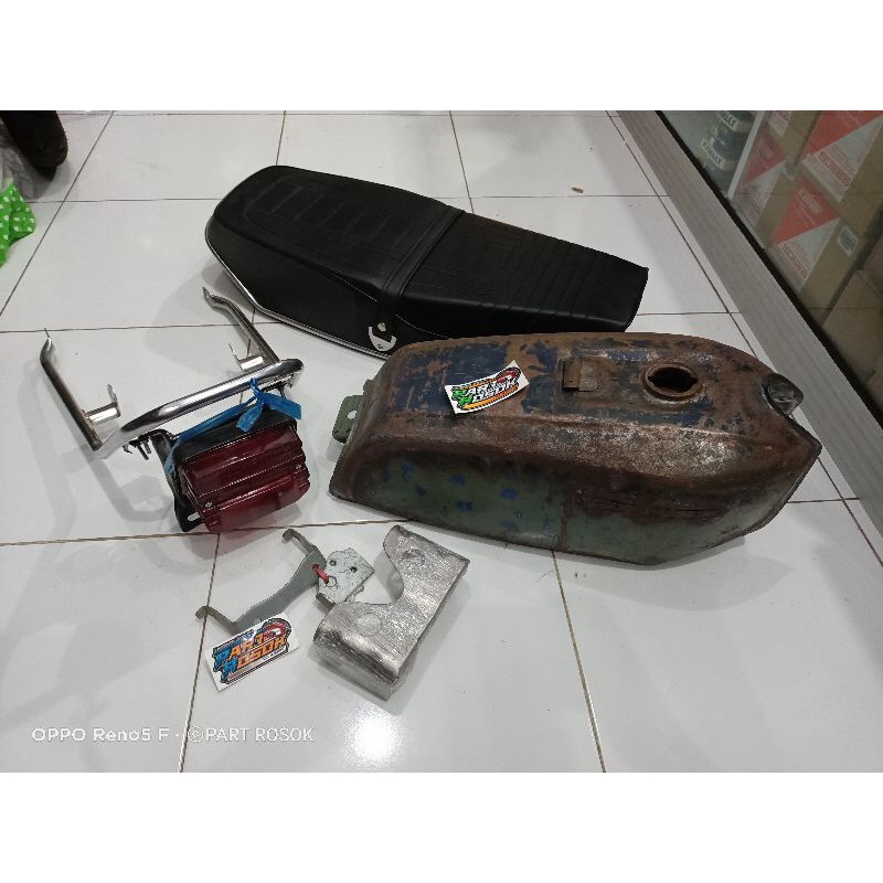 Baju set gl100 tangki set jok set begel set Gl100