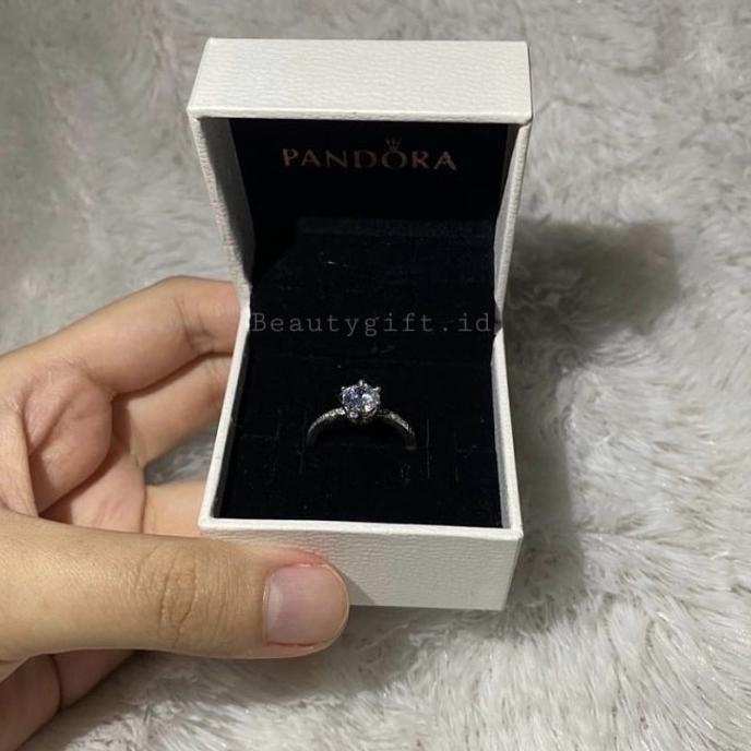 Cincin Pandora Clear Sparkling Crown Solitaire Ring