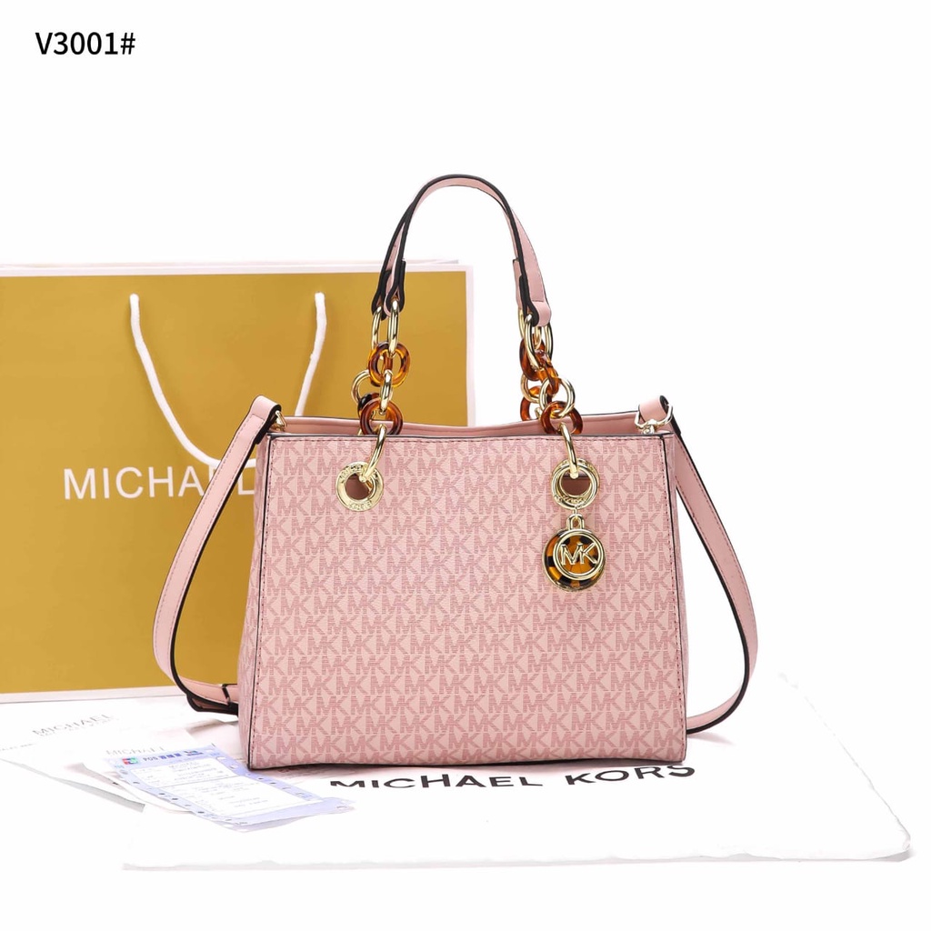 Shoulder Bag Gold Hardware V3001