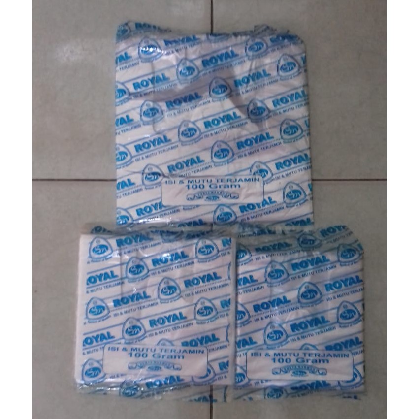 

Plastik Royal Biru 100 Gram / Plastik Kresek Bening / Plastik Bening