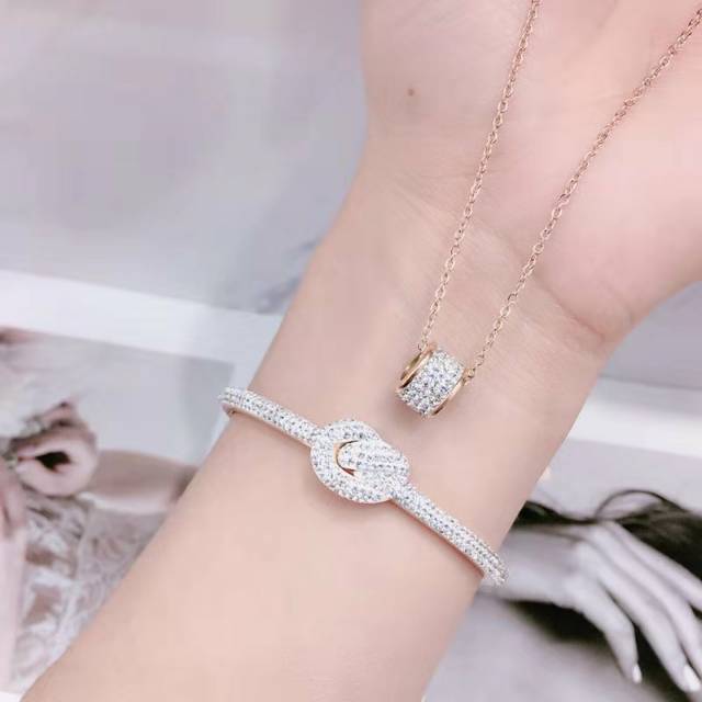 SET TITANIUM / GELANG TITANIUM / ANTING TITANIUM