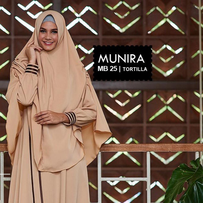 Jilbab Jumbo Hijab Syari Bergo Munira Wollpeach Kerut Samping Munira MB 25 Jilbab Set Cadar