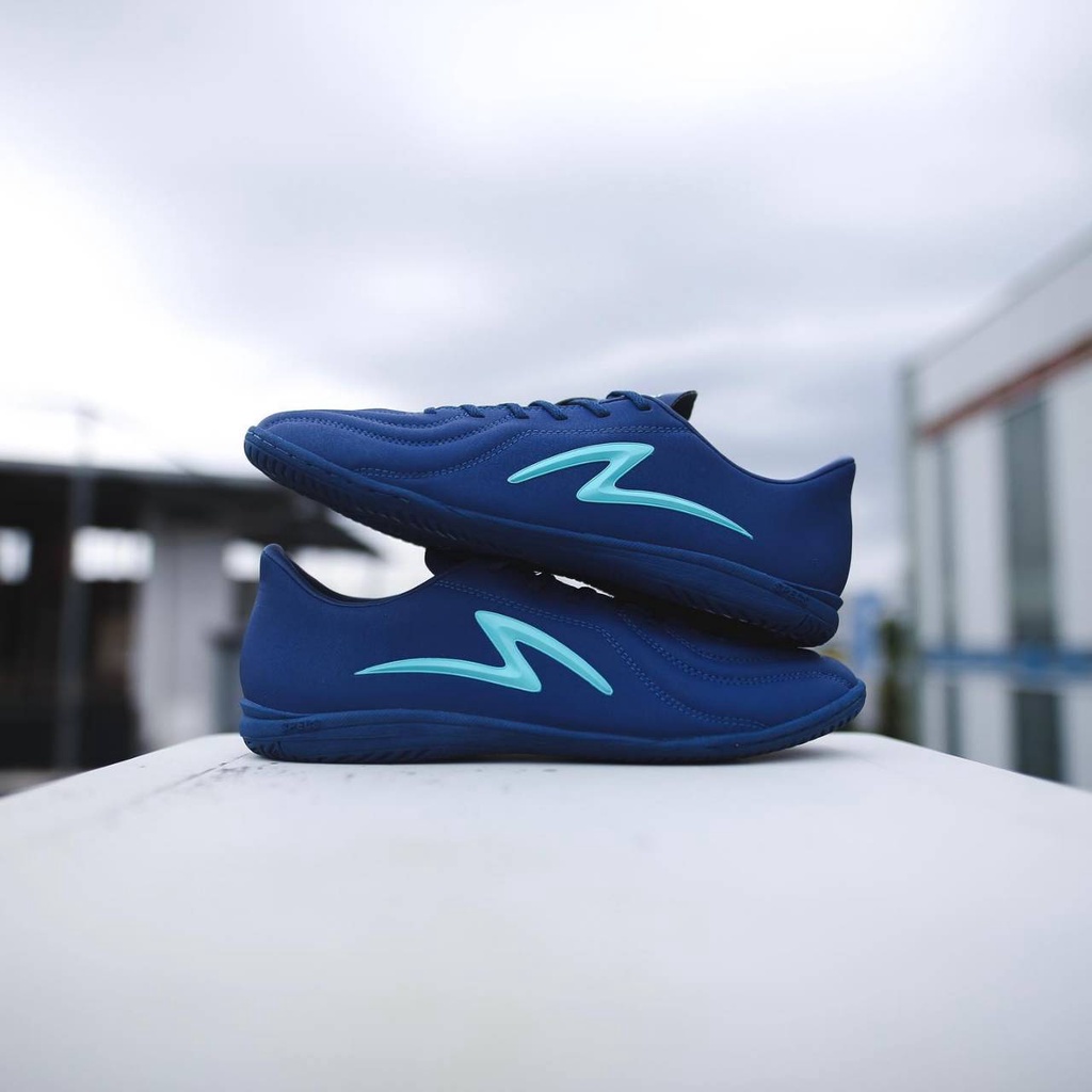specs griffin dark navy aqua in sepatu futsal