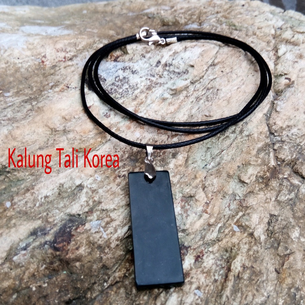 Kalung Liontin Natural Black Jade Minimalis