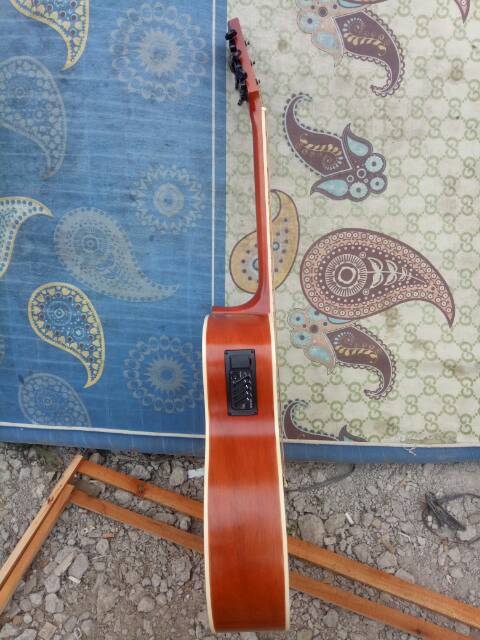 gitar akustik elektrik  taylor jumbo custom dobel ran