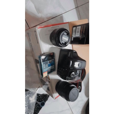 KAMERA DSLR 1300D SECOND SEPERTI BARU