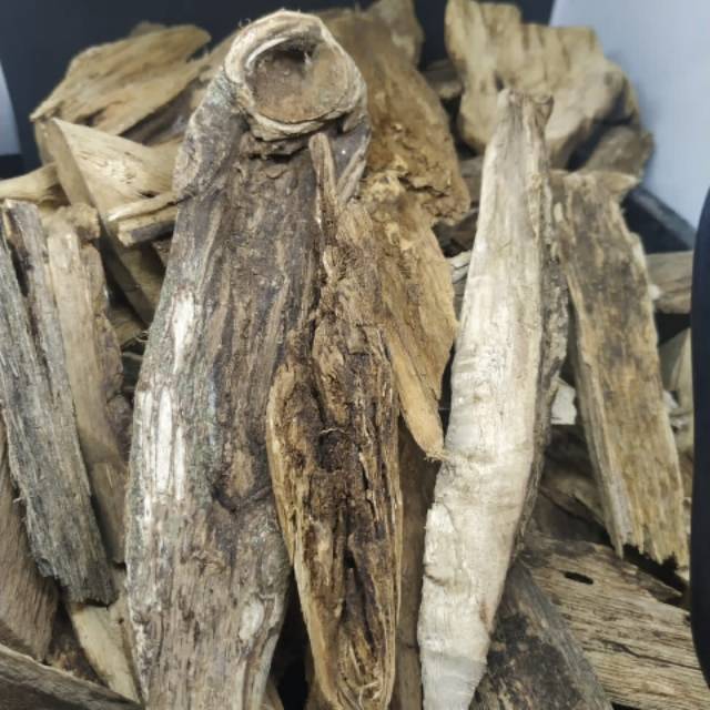 

Gaharu super kualitas A per 100 gram