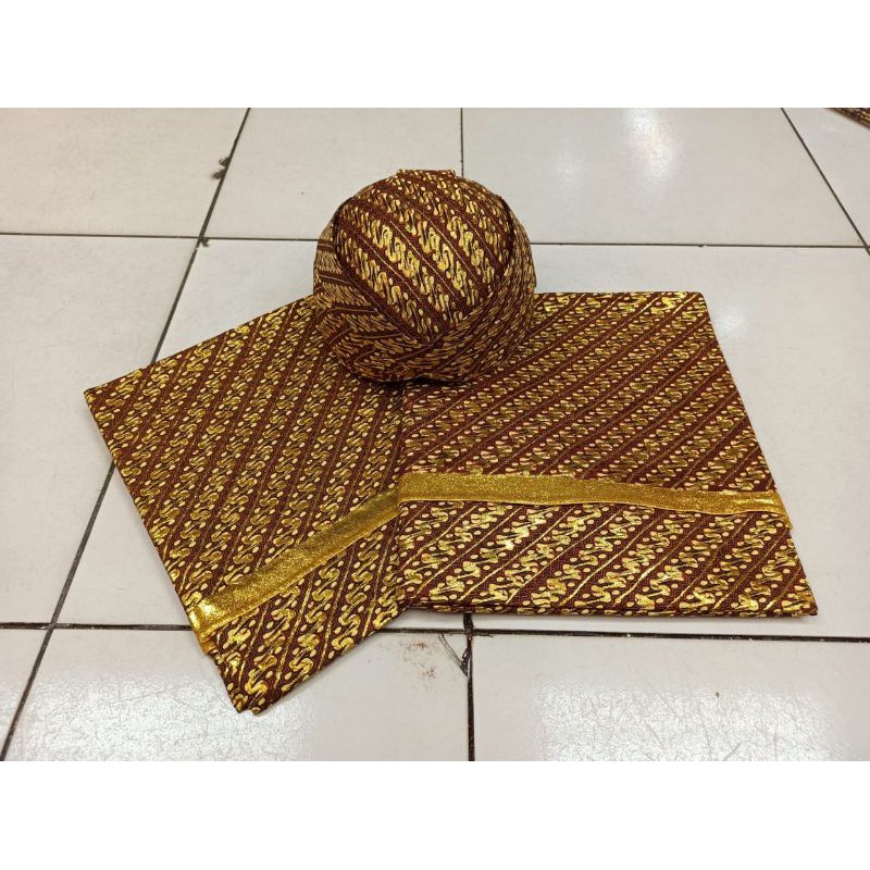 Kain Prada sepasang + blangkon/KAIN PANJANG BATIK HALUS  /KAIN BATIK SOLO CANTING MAS JARIK