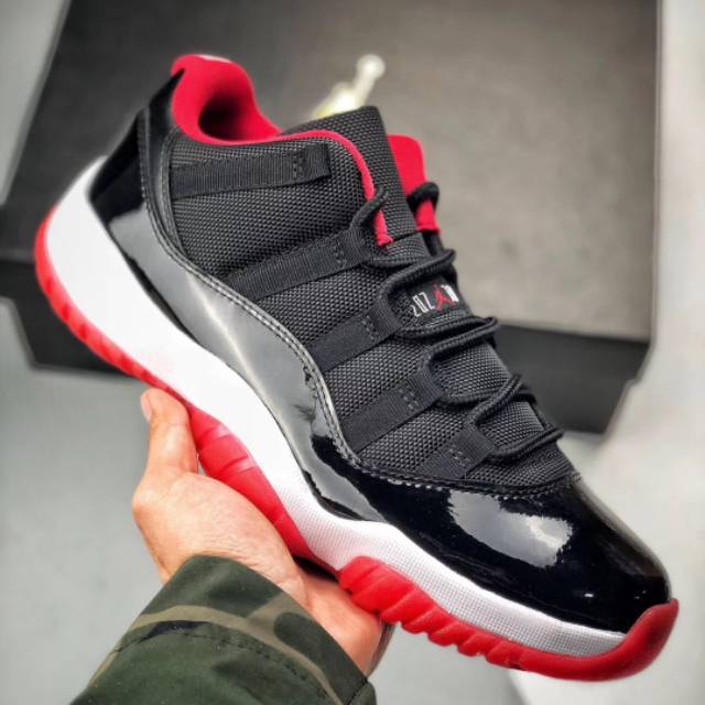 sepatu jordan retro 11