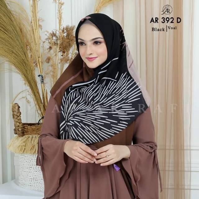 HIJAB ARRAFI :AR 392 D VOAL