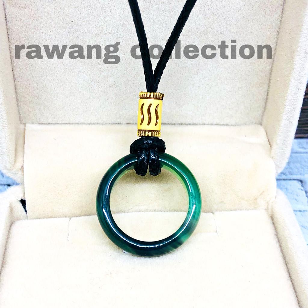 kalung giok hijau tali hitam