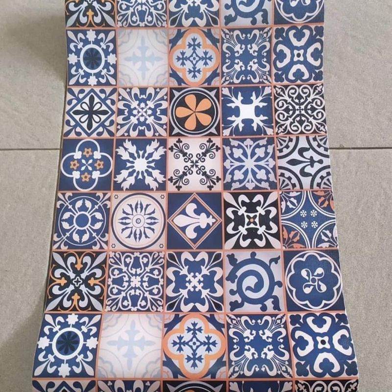 wallpaper sticker dinding motif tegel klasik biru kode 1950