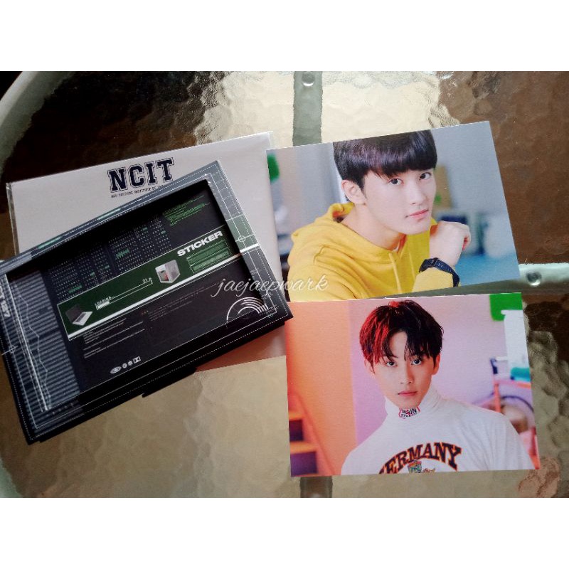 Postcard photoframe ncit mark