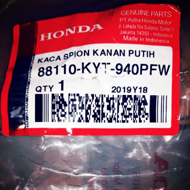 Kaca Spion Kanan Putih Type Motor Scoopy Fi Esp 2013/2015(88110 KYT 940 PFW)