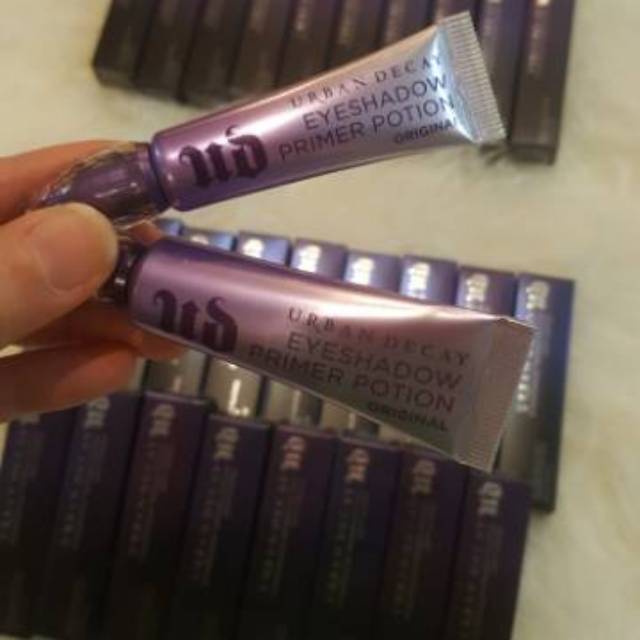 Urban Decay Eyeshadow Primer Potion