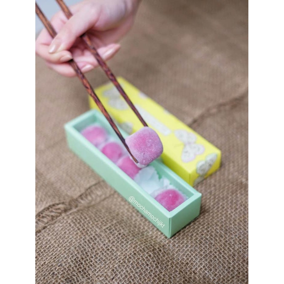 

MochaMochi box isi 5