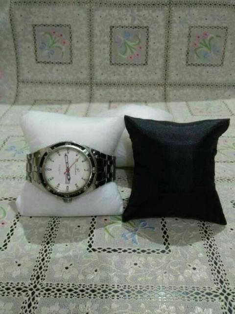 (BANTAL PUTIH) Bantal Jam Tangan