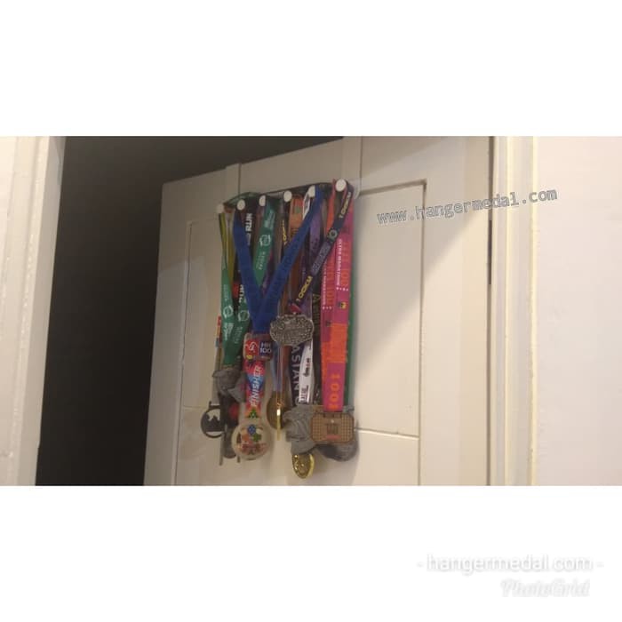 Medal Hanger - Gantungan Medali - Over Door