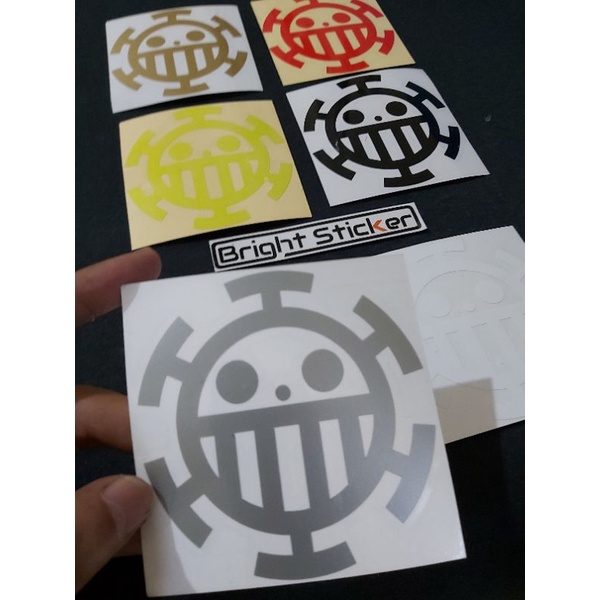 STICKER TRAFALGAR LAW ONE PIECE STICKER MOBIL MOTOR CUTTING