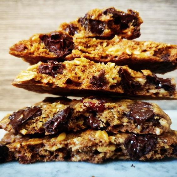 

KUE KUKIS COKLAT CHIP OATMEAL (CHOCOLATE OATMEAL COOKIES) XCD521XS