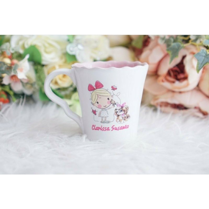 Mug V ulir/souvenir anak/lunch box/souvenir keramik/mug custom/souvenir surabaya/hampers suvenir