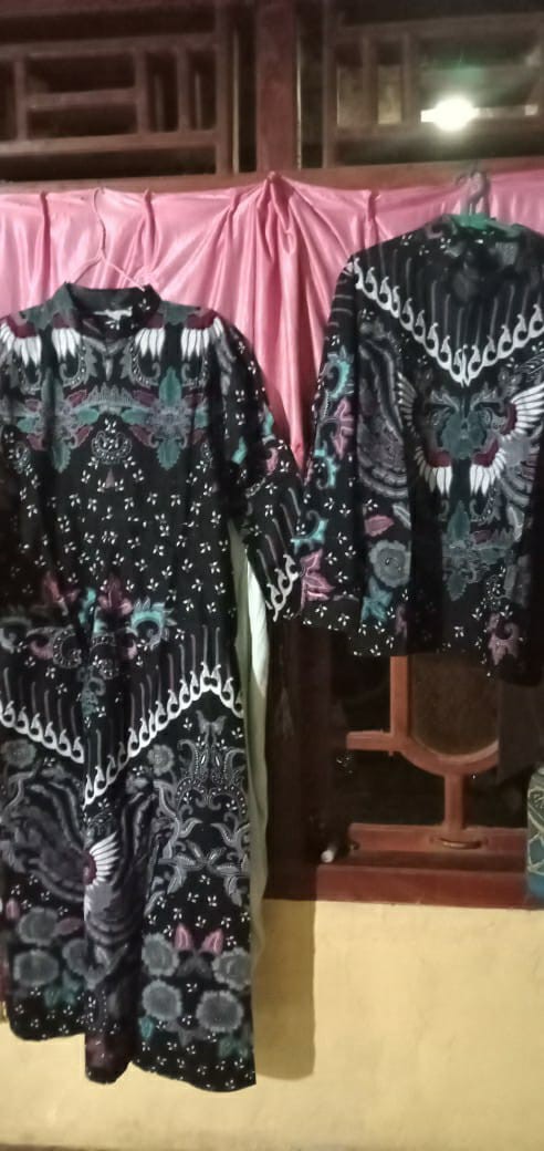 Batik Couple Keluarga - Couple Baju Batik Satu Keluarga Motif Kupu Sogan Abu2