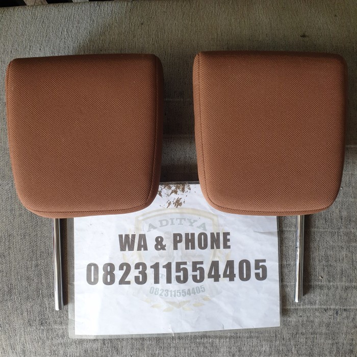 Bekas} headrest belakang innova reborn original Diskon