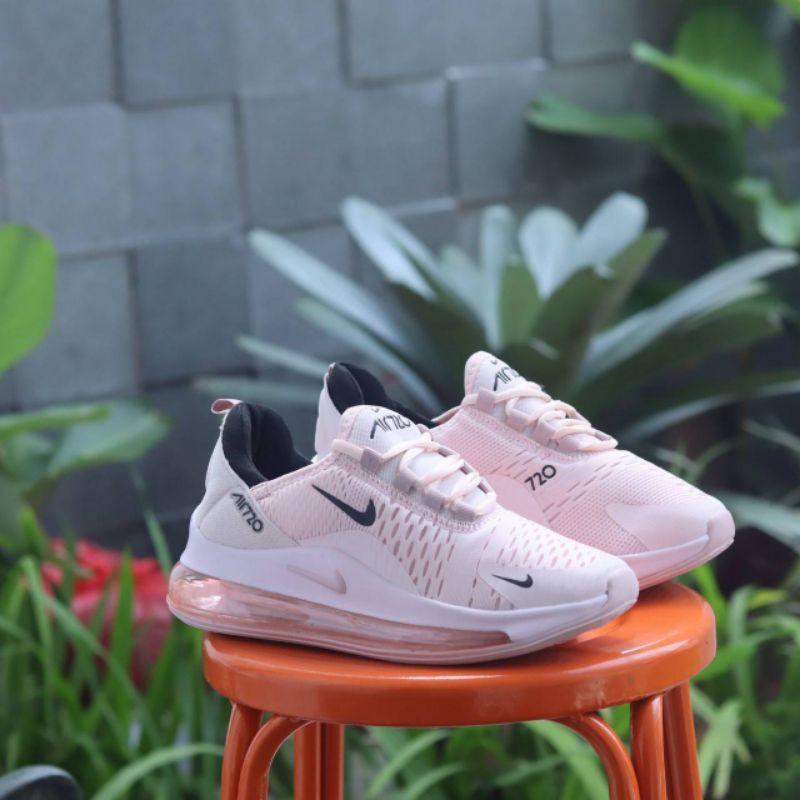 SEPATU RUNNING NIKE AIR MAX 720 FULL TABUNG WOMAN