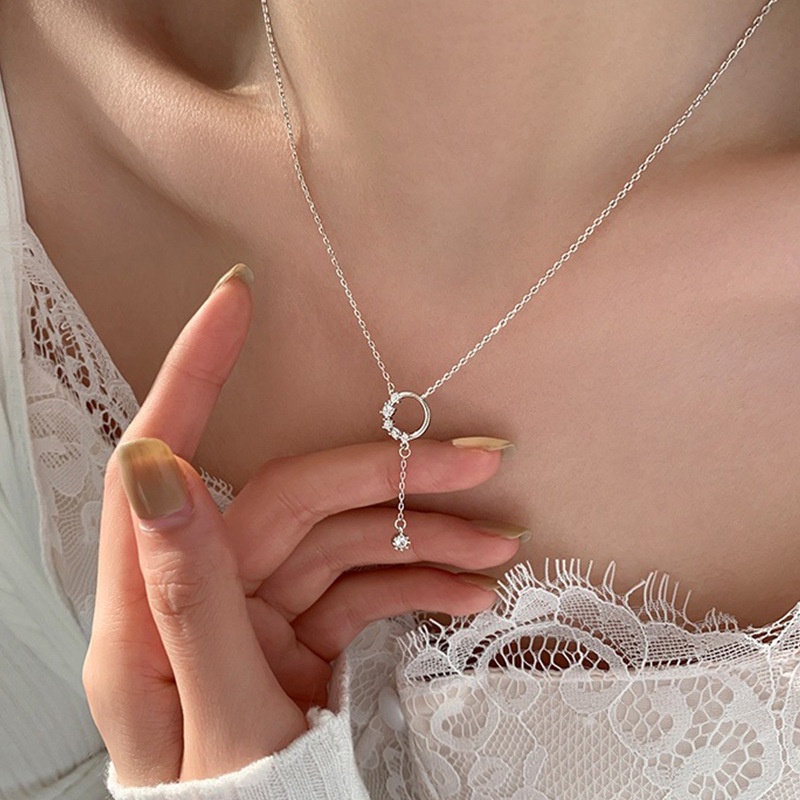Perhiasan Fashion Wanita Kalung Baja Titanium Perak Rantai Klavikula Liontin Rumbai Zirkon Bunga