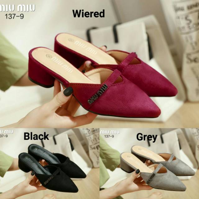 MIU-MIU Mules Shoes
Series # 137-9 #