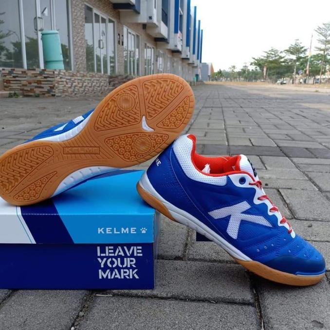 sepatu KELME futsal original size 39-44
