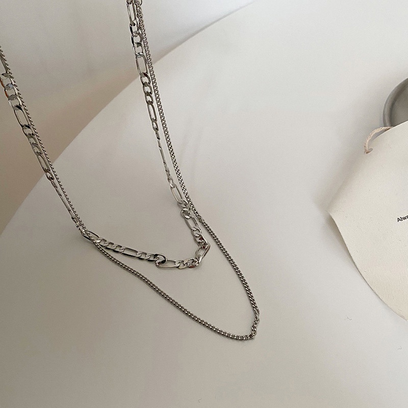 Kalung Rantai Multilayer Bahan Metal Untuk Wanita